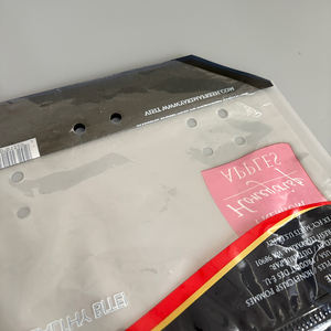 Bolsa de Plástico Personalizada con Asa Integrada para Empacar Frutas y Verduras, con Base Autoestable - Product Image 3