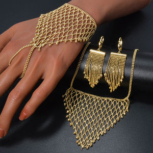 Ensemble de bijoux de mariage bohème de luxe en zircon plaqué or 14 carats avec pampilles, boucles d'oreilles, bague, collier et bracelet - Product Image 1