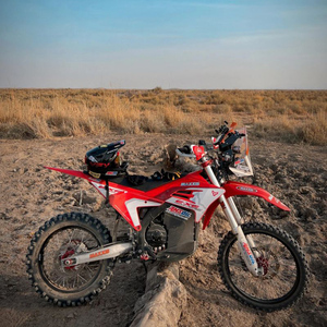 Motocicleta Eléctrica Deportiva de Carreras Arctic Leopard EXE 880, Motocross Eléctrica para Adultos con Velocidad Máxima de 125 km/h - Product Image 1