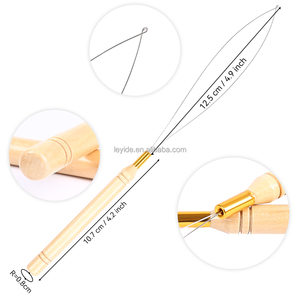 Ahşap saplı saç ekleme döngü iğne tel çekme kanca aracı silikon Microlink boncuk ve tüyler saç uzatma - Product Image 4