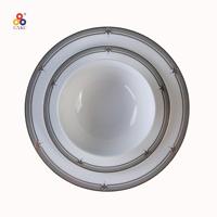 10 pouces fines nouvelles assiettes cassables en porcelaine assiette de cuisine en céramique avec décalque en relief gris