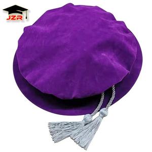 Jubah Wisuda Sarjana dan Doktor yang Dapat Disesuaikan untuk Penggunaan Sekolah, Dibuat Sesuai Pesanan dengan Tudung Beludru, Tali Emas, dan <span class=keywords><strong>Tudor</strong></span> Bonnet - Product Image 5