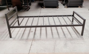 Precio barato Moderno marco de hierro trabajador dormitorio uso cama de metal individual y cama suave de acero para la venta - Product Image 4