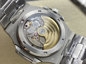 Reloj deportivo de esfera cuadrada de diamante completo para hombre de lujo con diseño de negocios Digital resistente al agua de alta calidad, cuero de acero inoxidable de 22mm - Product Image 2