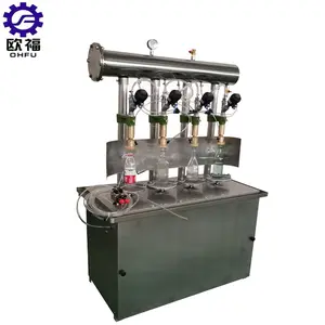 Machine automatique de remplissage et de scellage de jus de fruits entiers, machine de remplissage et de scellage de jus