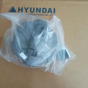 Couvre-réservoir diesel Hyundai 32M9-02130, bouchon de réservoir d'essence d'origine pour excavatrice Hyundai Huatai - Product Image 3