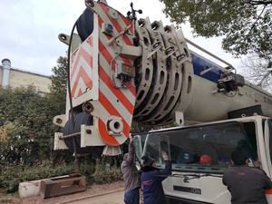 Grue tout-terrain mobile Zoomlion Qay400 400T d'occasion à haute efficacité, grue hydraulique à roues motrices, machine tracteur à vendre en Chine - Product Image 5