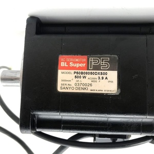 Motor Servo AC Sanyo de Acero P50B08050DXS00 para Uso Electrónico e Industrial - Product Image 1