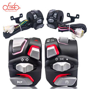 Interrupteur combiné trois-en-un pour moto électrique et tricycle, style simple, clignotant, klaxon, bouton marche/arrêt – Meilleure vente à prix abordable - Product Image 1