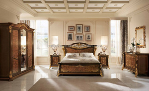 <span class=keywords><strong>Lit</strong></span> king-size sculpté <span class=keywords><strong>de</strong></span> luxe au design britannique royal, nouveau mobilier <span class=keywords><strong>de</strong></span> chambre classique pour usage domestique - Product Image 2