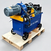 Machine à rouler les filets de barres d'armature avec moteur pour le filetage des barres d'acier et la connexion par coupleur/écrou