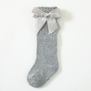 <span class=keywords><strong>Calcetines</strong></span> <span class=keywords><strong>Largos</strong></span> de Punto para Bebés Niñas, de Algodón Suave de Calidad Xianghui, en Diferentes Colores, con Lazo Grande - Product Image 4