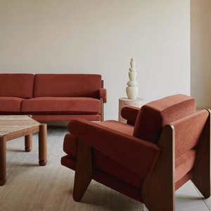 Fauteuil en bois massif style Wabi Sabi, fauteuil simple en daim bordeaux, 75x94x75, fauteuil d'hôtel, utilisation en intérieur - Product Image 3