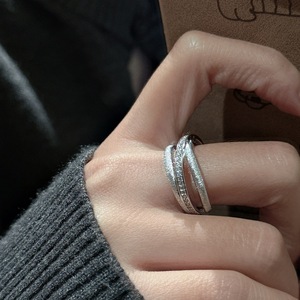 Bague en argent pur S925 de style médiéval, luxe léger, avec zircon, simple, élégante, tempérament, design multi-couches en forme de croix, pierre taillée - Product Image 2