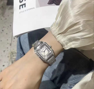 Reloj de Pulsera de Cuarzo con Dije de Guepardo Francés, Lujoso y Moderno, para Mujer, con Esfera de Cristal, Correa de 16 mm, Resistente al Agua - Product Image 5