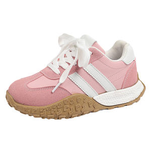 حذاء كاجوال عصري جديد للجنسين للأطفال من عمر 2-12 عامًا نعل ناعم من البولي يوريثلين مقاوم للانزلاق الأكثر مبيعًا نمط صيفي للمشي للربيع والخريف - Product Image 3