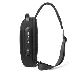 Venta al por mayor antirrobo bandolera impermeable personalizado hombres moda pecho bandolera para hombres - Product Image 5