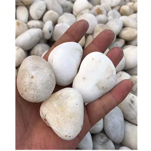批发混色鹅卵石用于花园便宜的河石鹅卵石