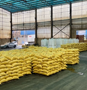 Độ tinh khiết cao Polymer rắn ferric Sulphate - Product Image 1