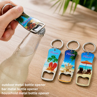 Porte-clés souvenir personnalisé, ouvre-bouteille, logo personnalisé, résine époxy, porte-clés en métal, cadeau commémoratif de voyage pour touristes