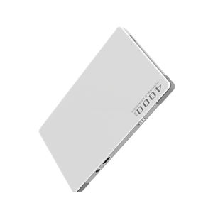 Chargeur de batterie portable pour téléphone portable, format carte de crédit, en aluminium, 4000 mAh, avec câble intégré, vente en gros - Product Image 6