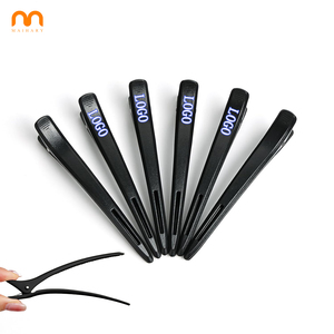 Pinzas para el Cabello Personalizadas con su Logotipo para Barbería, Pinzas de Pico de Pato Bonitas y Elegantes para Salón de Belleza, Pinzas de Plástico Negras sin Rastro - Product Image 1