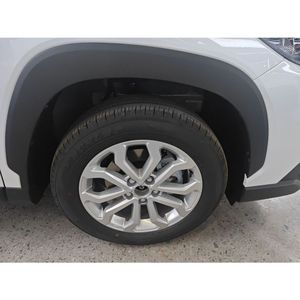 Auto Usado Guazi, <span class=keywords><strong>Toyota</strong></span> <span class=keywords><strong>Yaris</strong></span> Cross 2026, Bajo Kilometraje, Gasolina, Vehículo Automático SUV, Volante a la Izquierda, para Uso Diario Familiar, 5 Asientos - Product Image 2