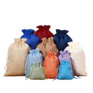 Sacs <span class=keywords><strong>Cordon</strong></span> Coulissant en Jute, Pochette Cadeau Pliable, avec Logo RanChen DB001 – Vente en Gros - Product Image 4