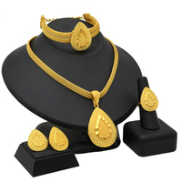 Parure de Bijoux Ras de Cou de Mariée Indienne, Plaqué Or 24 Carats, Collier Boucles d'Oreilles Bague Bracelet Style Dubaï, Vente en Gros pour Femmes