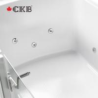 CKB OEM ODM S'allonger vers l'intérieur-porte pivotante Autoportante Trempage Blanc Salle de bain Acrylique Marcher dans la baignoire