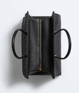 Bolso de Mano Bottega BV Barbara con Cierre Abierto y Silueta Elegante, Hecho con Tela Intrecciato y Cuero Nappa Flexible Veneta - Product Image 6