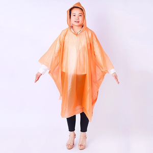 Poncho jetable imperméable en vinyle 52 x 80 pouces pour adultes, randonnée, voyage, taille universelle, léger, avec capuche - Product Image 3