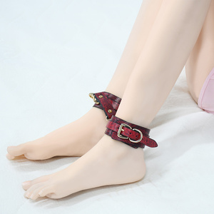 Esposas <span class=keywords><strong>de</strong></span> cuero Sexo Tobillo Cuff Fetish Restricciones Bondage Gear Pulsera BDSM Mujer Erótico Adulto Cosplay Juguetes Parejas Legcuffs - Product Image 5