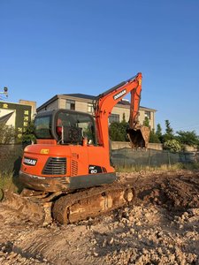 รถขุดตีนตะขาบ Doosan DH60 มือสอง ปี 2022 คุณภาพเยี่ยมจากเกาหลี ขายดีที่สุด บุ้งกี๋ขนาด 1.15 เมตร กำลัง 110 กิโลวัตต์ แรงบิดสูง - Product Image 4