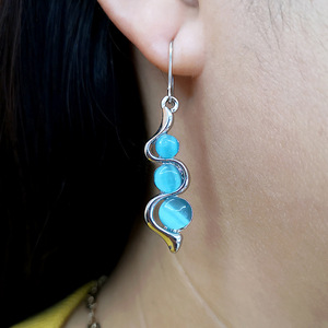 Orecchini Pendenti a Forma di Onda Bohémien con Dettaglio Stile Occhio Blu, Design Retrò, Accessori di Moda per Donne - Product Image 5