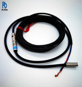 เซ็นเซอร์วัดระยะใกล้ KEYENCE EM-030 พร้อมแอมพลิฟายเออร์ในสายเคเบิล ชุดหลักแบบมีฉนวนป้องกัน ชนิด M5 NPN ขนาด M5 12-24V DC - Product Image 1