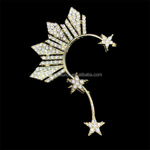 أقراط ذهبية على شكل نجمة مرصعة بالأحجار الكريمة للنساء من ميس يونيفرس، قابلة للتعديل وصديقة للبيئة، مثالية للزفاف - Product Image 4