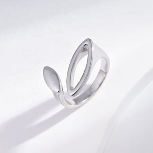 Anillo ajustable de plata de ley 925 OEM, chapado en oro, con circonita, estilo hip hop, simple, abierto, geométrico, para mujer, venta al por mayor. - Product Image 1