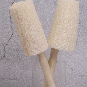 Cepillos de limpieza multifuncionales naturales al por mayor con mango de madera, cepillo de lufa para tazas, herramienta colgante para lavar platos - Product Image 5