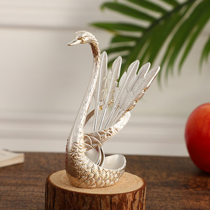 Cuillères en métal rétro de luxe léger style européen et américain, motif plume de cygne, pour usage domestique, desserts, café, fruits, <span class=keywords><strong>restaurant</strong></span> haut de gamme créatif - Product Image 6