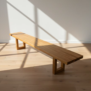 Banc en bois Natsuki, construction en bois massif avec finition naturelle, idéal pour les intérieurs de style japonais, salles à manger et salons. - Product Image 1