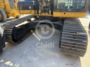 Excavatrice hydraulique sur chenilles Caterpillar 320D2L d'occasion, 20 tonnes, équipement de construction d'occasion, CAT 320D2L en stock à vendre - Product Image 3