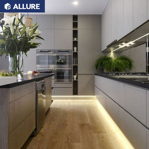 Gabinete de Cocina de Pared de Metal Blanco Allure, Móvil, de Alta Calidad Alemana, con Vidrio Templado y Lacado, en Venta - Product Image 5
