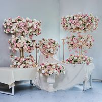 Nouvelle décoration de table de mariage en forme de grande roue avec rangée de fleurs artificielles roses