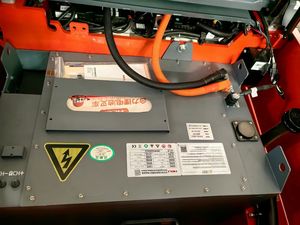 Carretilla elevadora certificada Ce 3 ruedas 2 toneladas 1.6ton <span class=keywords><strong>6000mm</strong></span> <span class=keywords><strong>Triplex</strong></span> <span class=keywords><strong>Full</strong></span> <span class=keywords><strong>Free</strong></span> <span class=keywords><strong>Mast</strong></span> Container <span class=keywords><strong>Mast</strong></span> Carretilla elevadora eléctrica - Product Image 4