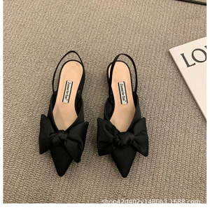 Nuovi Sandali Bassi con <span class=keywords><strong>Tacco</strong></span> Grosso e Fiocco a Punta Chiusa 2026, Nuove Scarpe <span class=keywords><strong>Décolleté</strong></span> Nere a Pois da Donna con <span class=keywords><strong>Tacco</strong></span> <span class=keywords><strong>Basso</strong></span> - Product Image 5