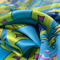 Tissu en satin de polyester 100% écologique, imprimé floral, résistant aux plis, pour robes de filles