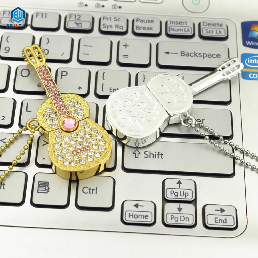 Novelty 32GB Pendrive Crystal USB Diamond Gold Guitar USB Flash Drive 3.0 Thumb Drive with Necklace