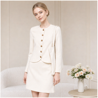 Ensemble deux pièces chic français : Cardigan en maille et jupe taille haute pour femme, manches courtes, minimaliste, décontracté, élégant, anti-plis, longueur genou, idéal pour l'été.