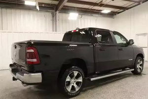 VENTES AUX ENCHÈRES DE <span class=keywords><strong>RAM</strong></span>-TRUCK 1500 DOUBLE CABINE <span class=keywords><strong>PICK</strong></span> <span class=keywords><strong>UP</strong></span> BIG HORN 4WD 2024 2025 D'OCCASION, FAIBLE KILOMÉTRAGE, VENTES CHAUDES EN BON ÉTAT DE FONCTIONNEMENT - Product Image 5